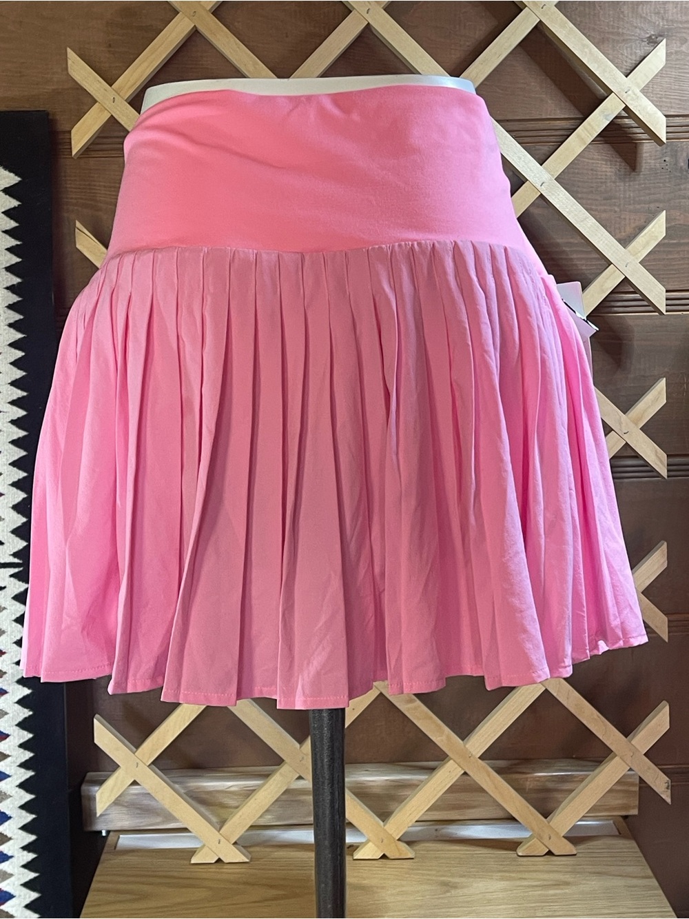 NWT - Vibrant Bubblegum Pink “Skort” Playful Slim Fit Active Wear Sz XXL